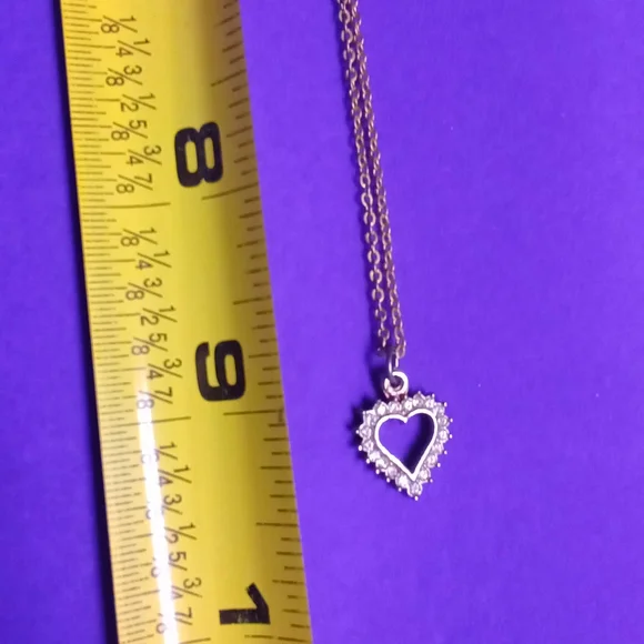 Elegant 925 Sterling Silver Diamond Heart Pendant Necklace - Picture 2 of 4
